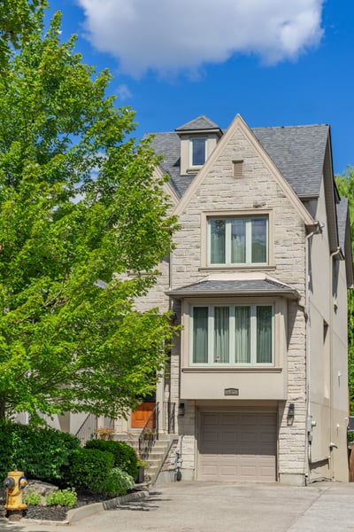 487 Spadina Rd., Toronto, ON