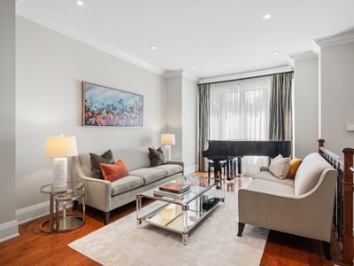 487 Spadina Rd., Toronto, ON