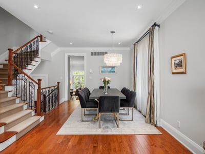 487 Spadina Rd., Toronto, ON