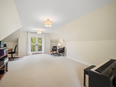 487 Spadina Rd., Toronto, ON