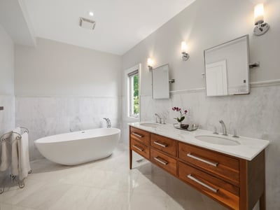487 Spadina Rd., Toronto, ON