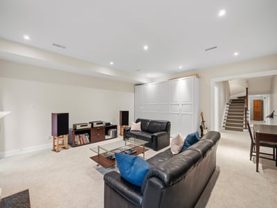487 Spadina Rd., Toronto, ON