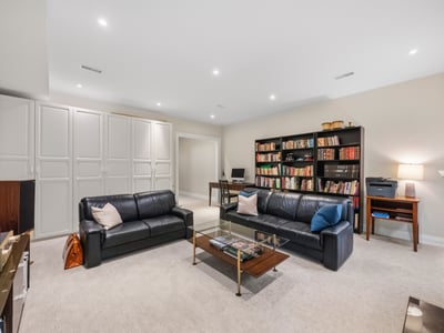 487 Spadina Rd., Toronto, ON