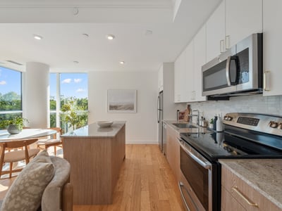 414-2055 Danforth Ave., Toronto, ON