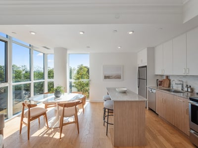 414-2055 Danforth Ave., Toronto, ON