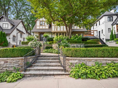 14 Pine Cres., Toronto, ON