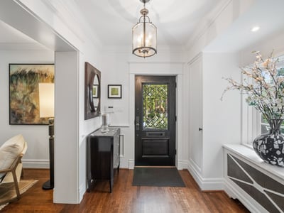 14 Pine Cres., Toronto, ON