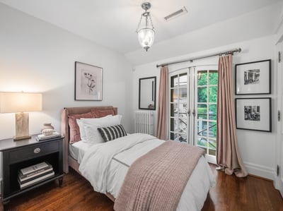 14 Pine Cres., Toronto, ON