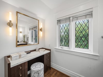 14 Pine Cres., Toronto, ON