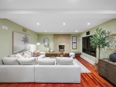 14 Pine Cres., Toronto, ON