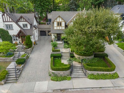 14 Pine Cres., Toronto, ON