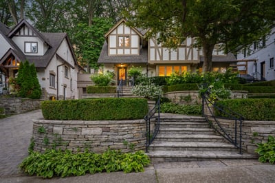 14 Pine Cres., Toronto, ON