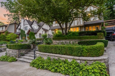 14 Pine Cres., Toronto, ON