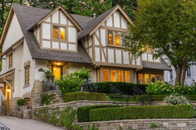 14 Pine Cres., Toronto, ON
