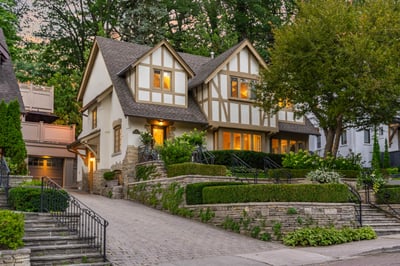 14 Pine Cres., Toronto, ON