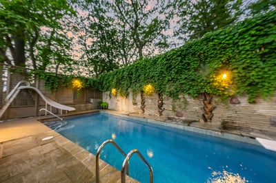 14 Pine Cres., Toronto, ON