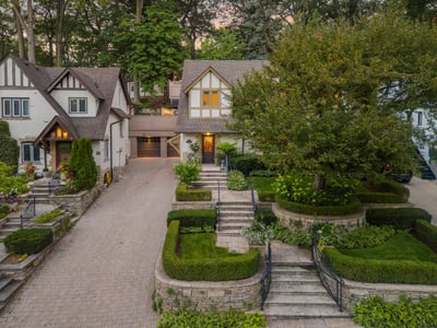14 Pine Cres., Toronto, ON