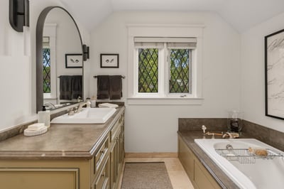 14 Pine Cres., Toronto, ON