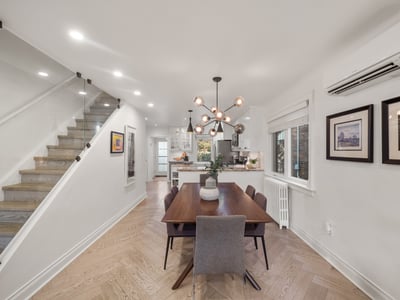 16 Hector Ave., Toronto, ON