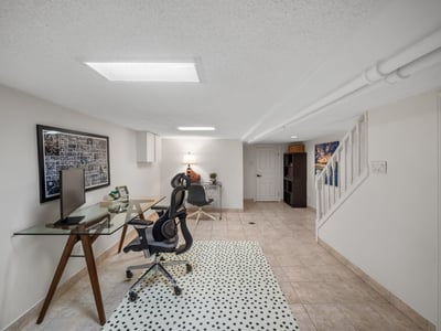 16 Hector Ave., Toronto, ON