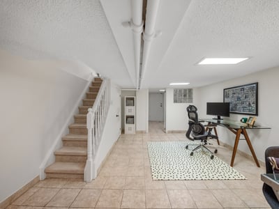 16 Hector Ave., Toronto, ON