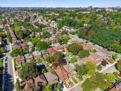 16 Hector Ave., Toronto, ON