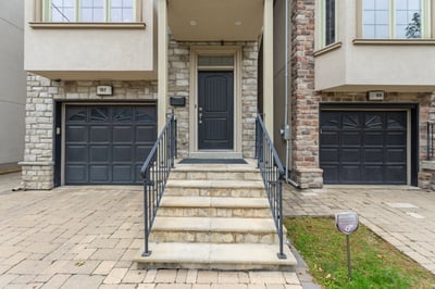 192 Erskine Ave., Toronto, ON