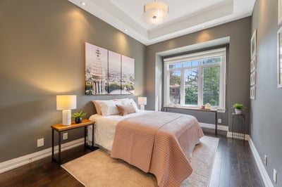 192 Erskine Ave., Toronto, ON