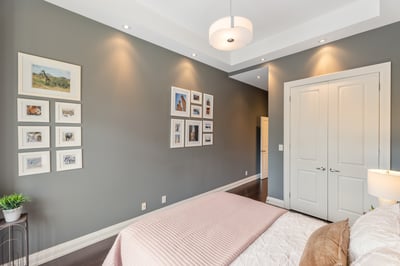 192 Erskine Ave., Toronto, ON