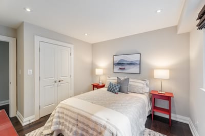192 Erskine Ave., Toronto, ON