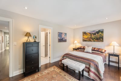 192 Erskine Ave., Toronto, ON