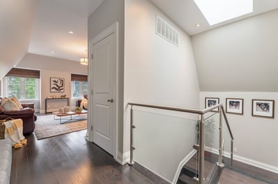 192 Erskine Ave., Toronto, ON