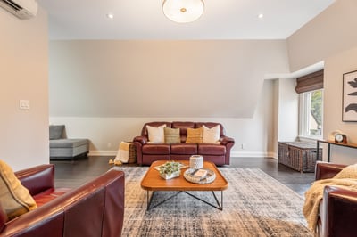 192 Erskine Ave., Toronto, ON