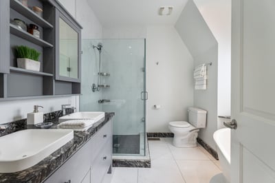 192 Erskine Ave., Toronto, ON