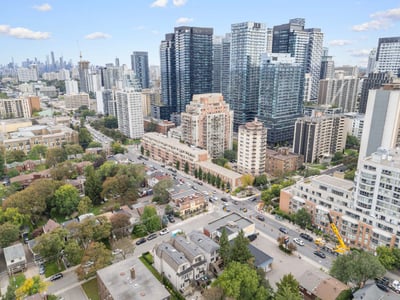 192 Erskine Ave., Toronto, ON