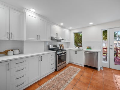 554 Runnymede Rd., Toronto, ON