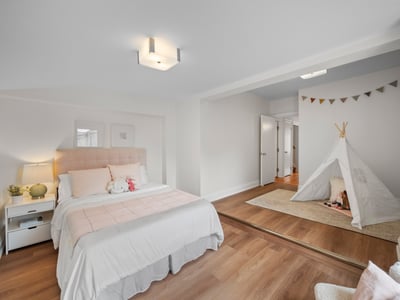 554 Runnymede Rd., Toronto, ON