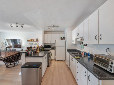346 Indian Roadd Crescent, Toronto, ON