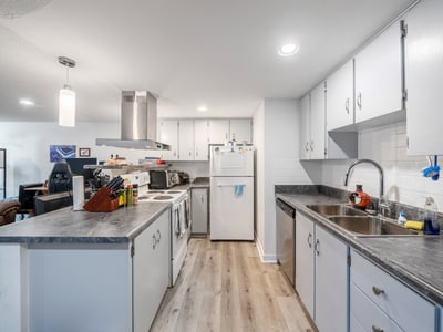 346 Indian Roadd Crescent, Toronto, ON