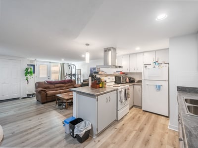 346 Indian Roadd Crescent, Toronto, ON