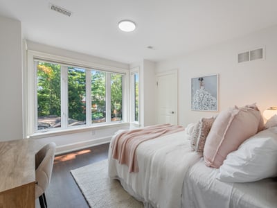 330 Willard Ave., Toronto, ON