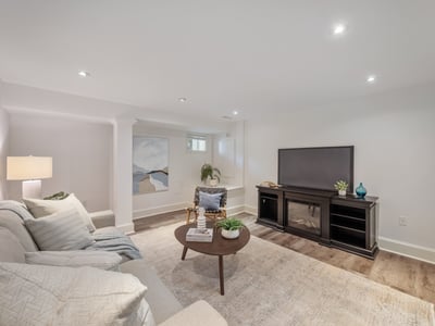 330 Willard Ave., Toronto, ON