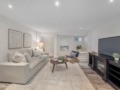 330 Willard Ave., Toronto, ON