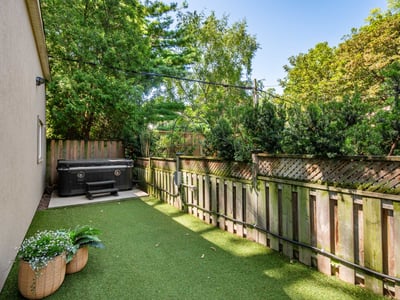 330 Willard Ave., Toronto, ON