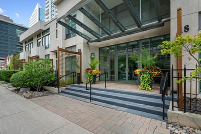 1609-18 Spring Garden Ave., North York, ON