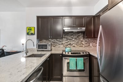 1609-18 Spring Garden Ave., North York, ON
