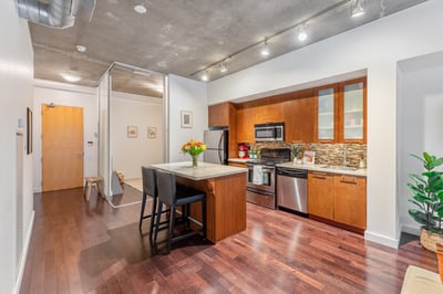 210 - 33 Mill St, Toronto, ON
