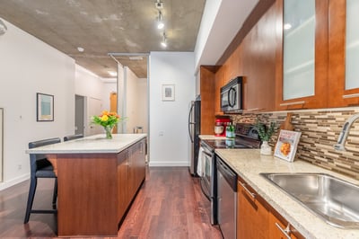 210 - 33 Mill St, Toronto, ON