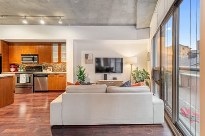 210 - 33 Mill St, Toronto, ON