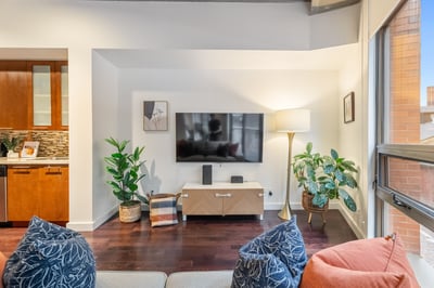 210 - 33 Mill St, Toronto, ON